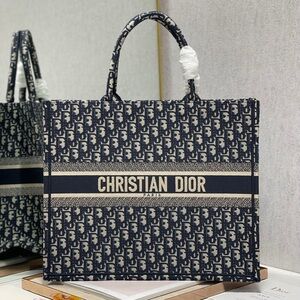 🌟LARGE Dior💝 BOOK TOTE Blue Dior Oblique Embroidery
